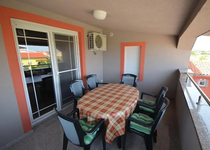 Komljen 4 By Interhome Apartman